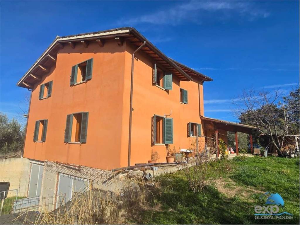 Casa indipendente a Castel ritaldi - Foto 3