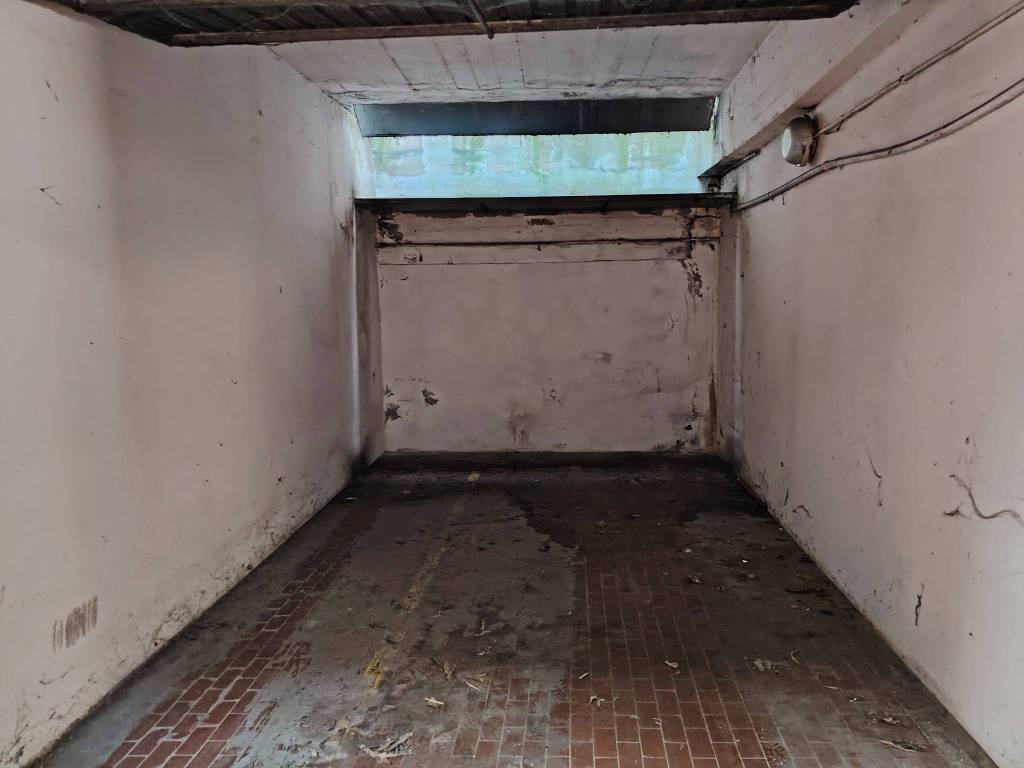 Box / garage a Bologna in Via Ferrarese, 159 - Foto 4