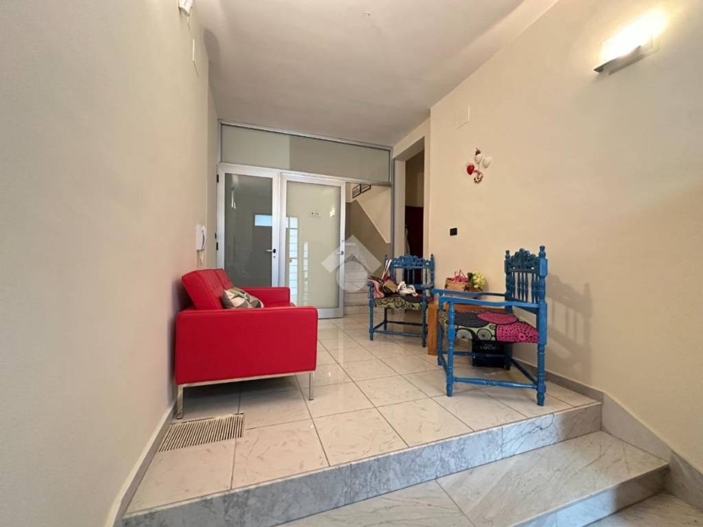 Casa indipendente a Canosa di puglia in Via Giosuè Carducci, 17 - Foto 2