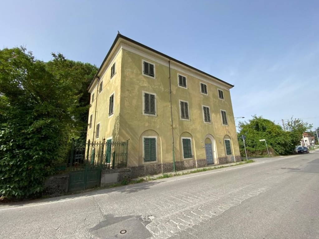 Casa indipendente a Lucca in Via Massagli, , 6 - Foto 4
