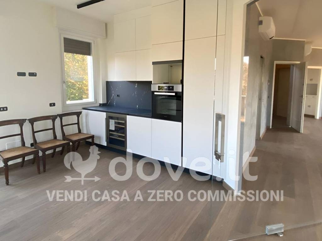 Attico / mansarda a Varese in Via Maria Virginia Staurenghi, 9 - Foto 3