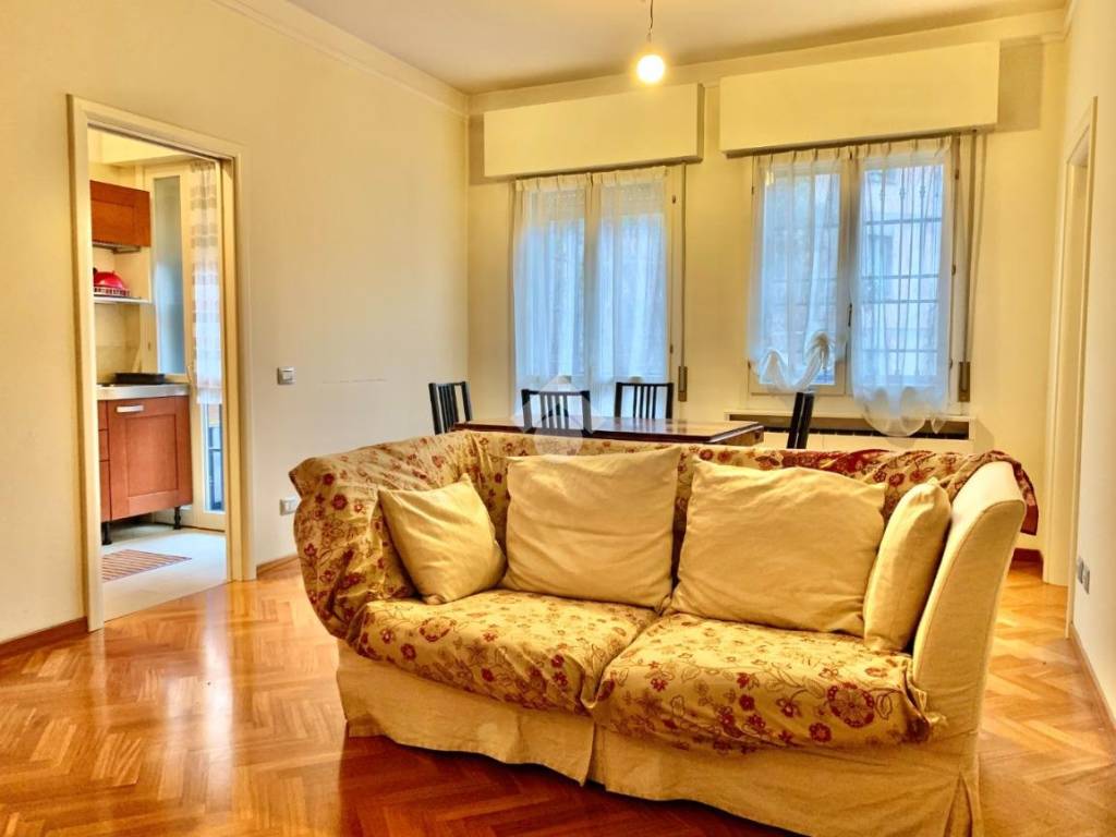 Appartamento a Reggio emilia in Via Francesco Cassoli - Foto 2