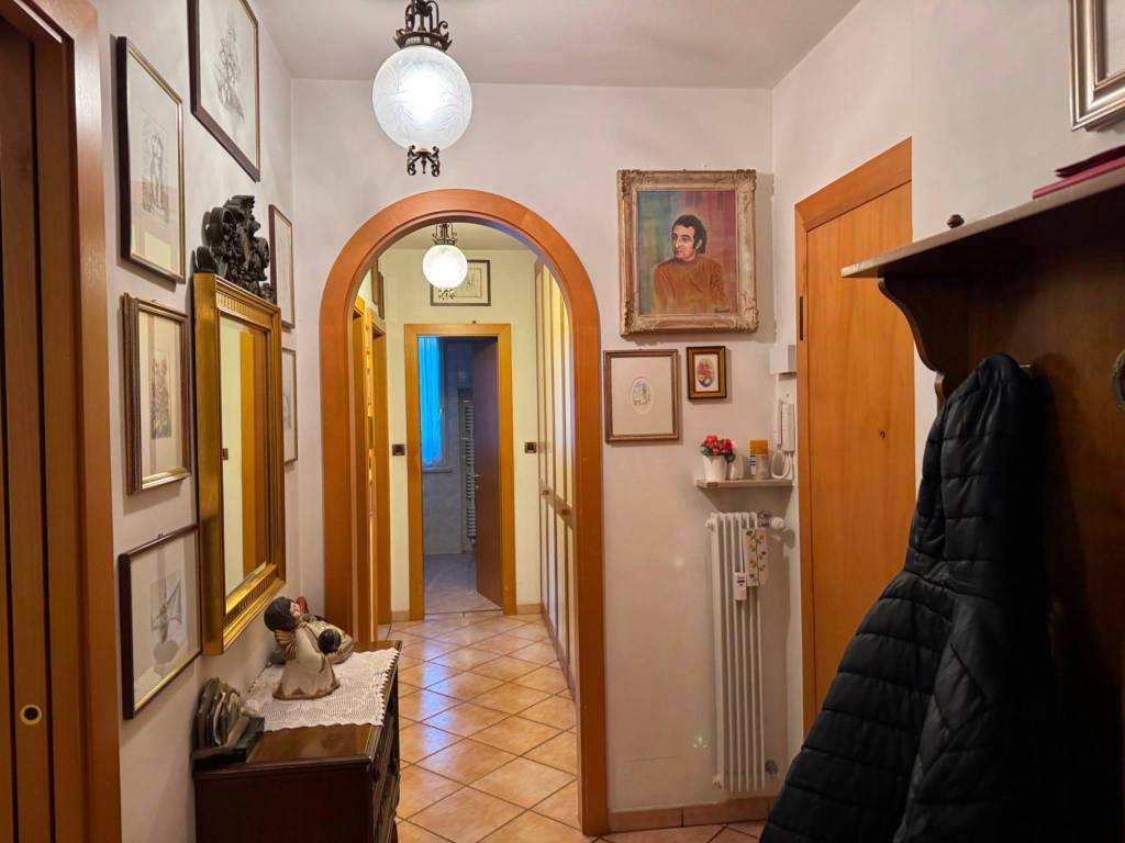 Appartamento a Bolzano in Via Novacella - Foto 2