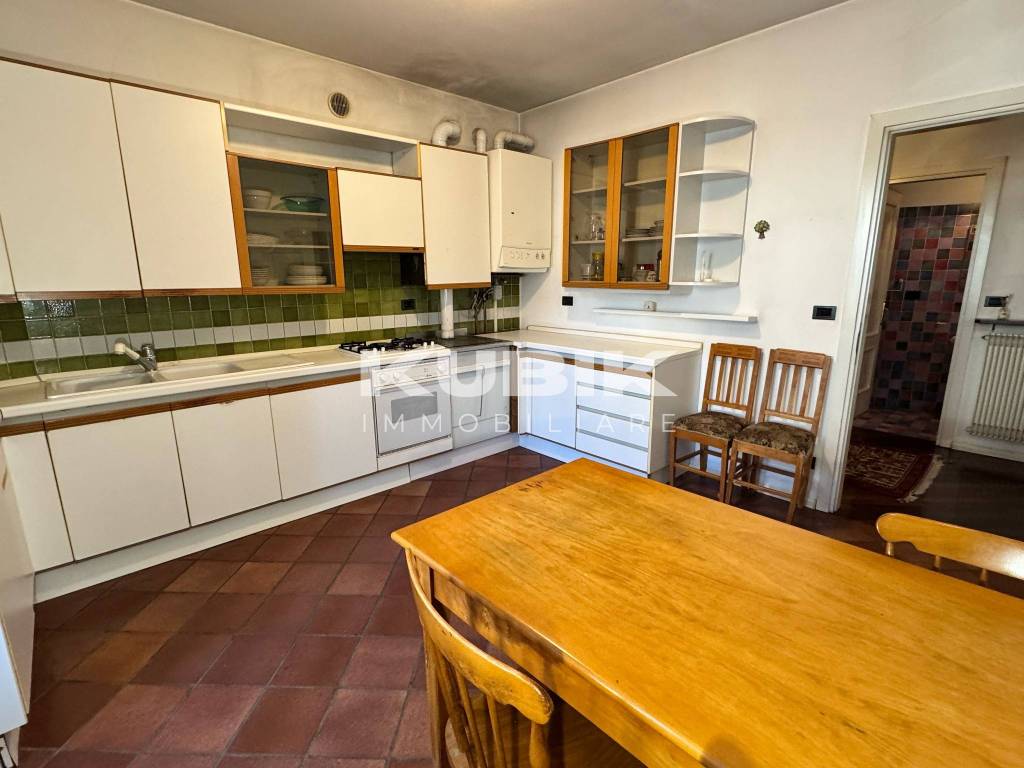 Appartamento a Tolmezzo in Via Paluzza - Foto 4