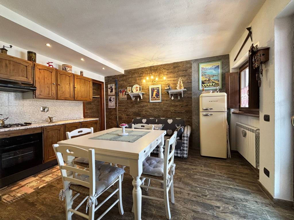Appartamento a Pragelato in Via Rohrbach, 44 - Foto 4