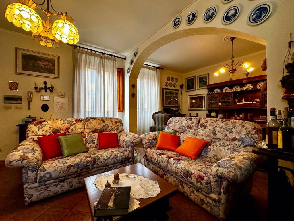 Casa indipendente a Calenzano in Via Baldanzese - Foto 2