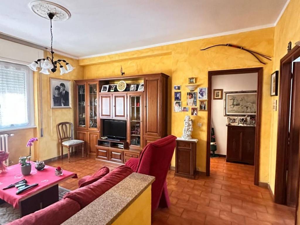 Appartamento a Gavirate in Via dei Pozzi, 7 - Foto 3