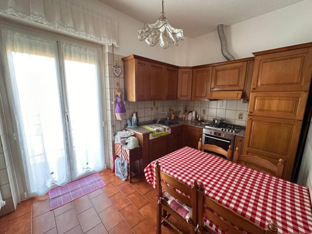 Appartamento a Gavirate in Via dei Pozzi, 7 - Foto 4