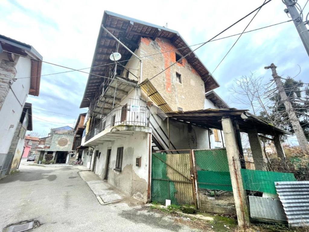 Casa indipendente a Borgomanero in Via E. Fermi, 4 - Foto 2