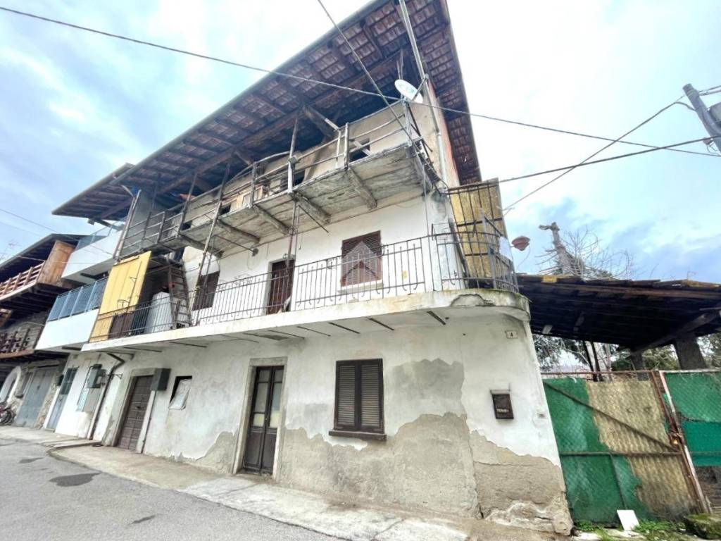 Casa indipendente a Borgomanero in Via E. Fermi, 4 - Foto 3