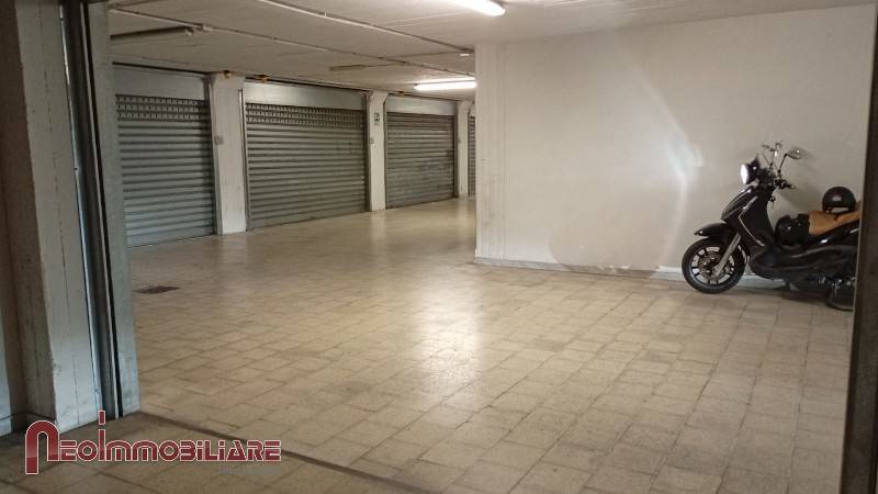 Box / garage a Nocera inferiore in Via Giacomo Matteotti, 13 - Foto 4