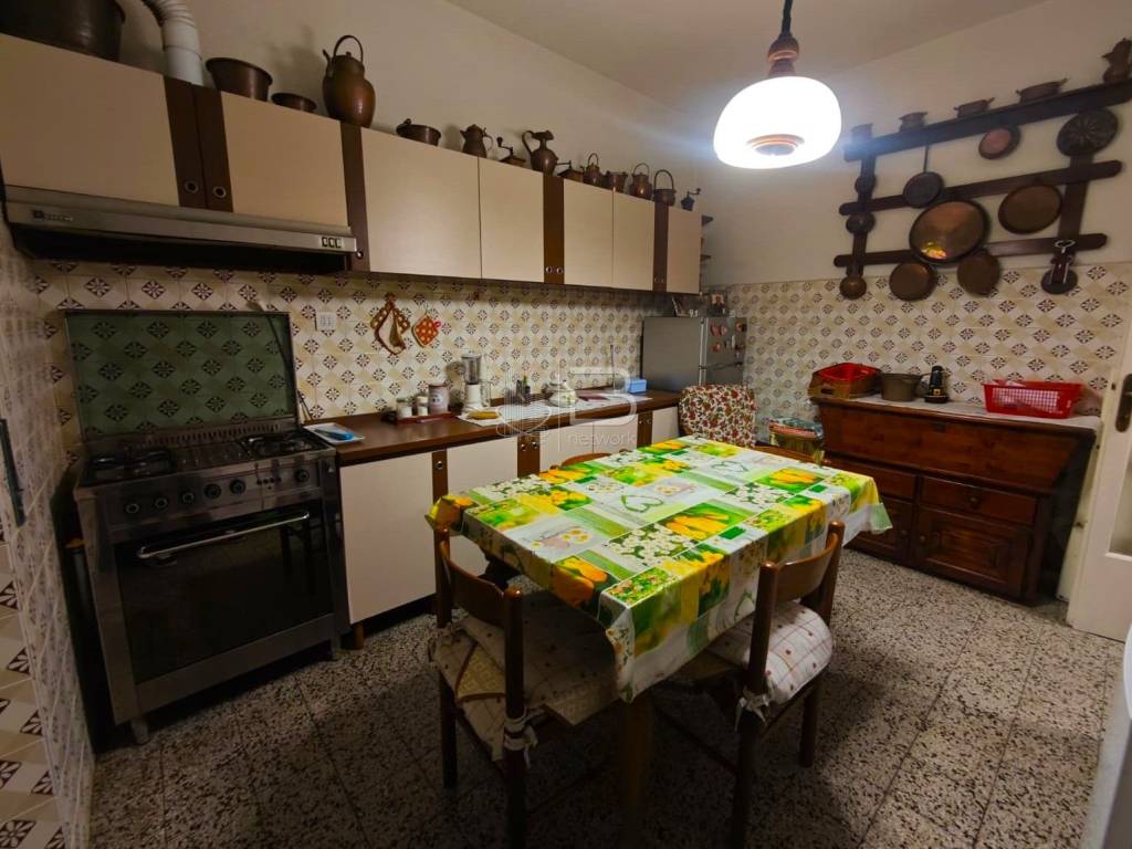 Appartamento a Seravezza in Via Michelangelo Buonarroti - Foto 5