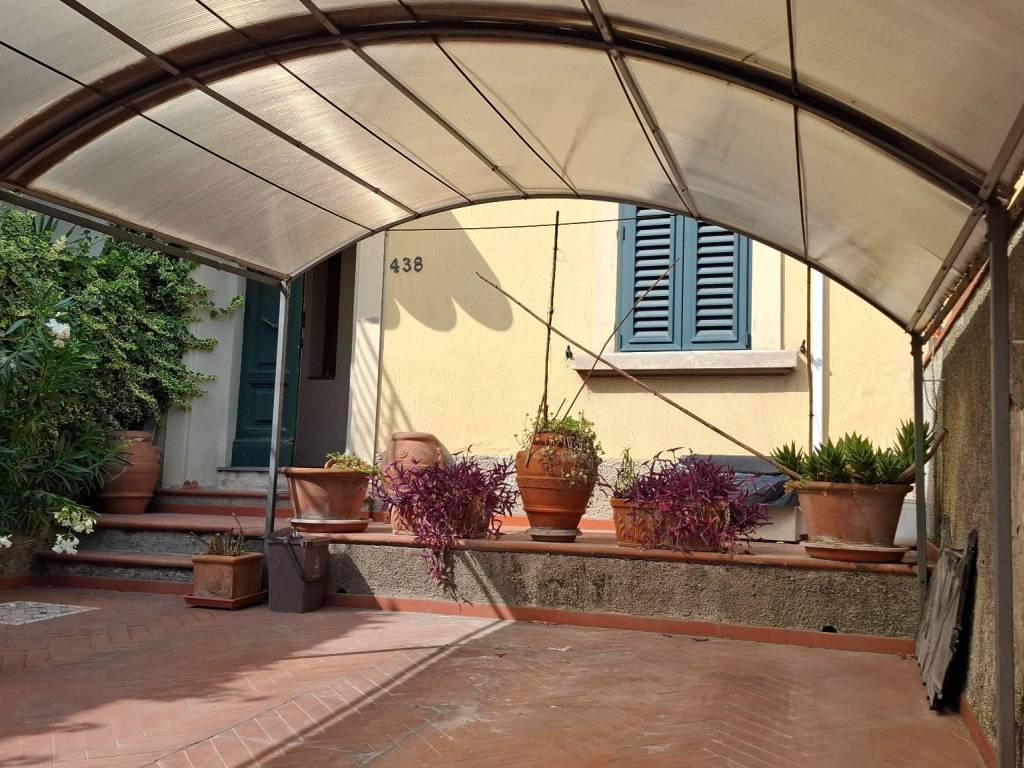 Casa indipendente a Prato in Via Pistoiese, 438 - Foto 3