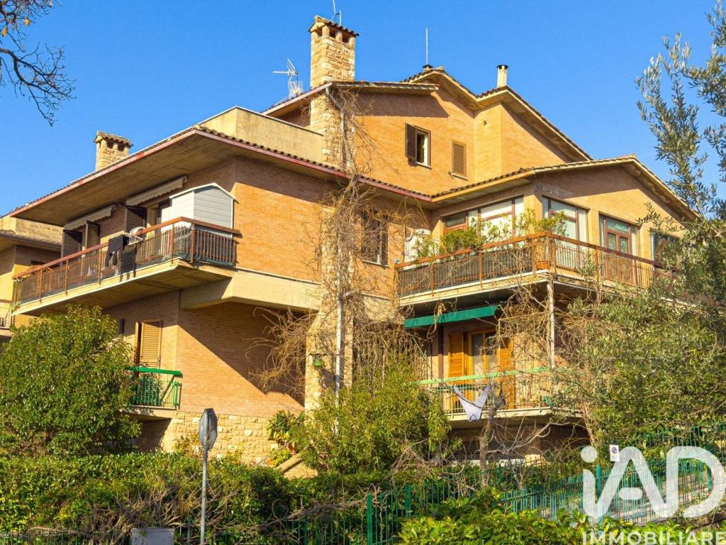 Appartamento a Assisi in Via San Benedetto, 57 - Foto 3