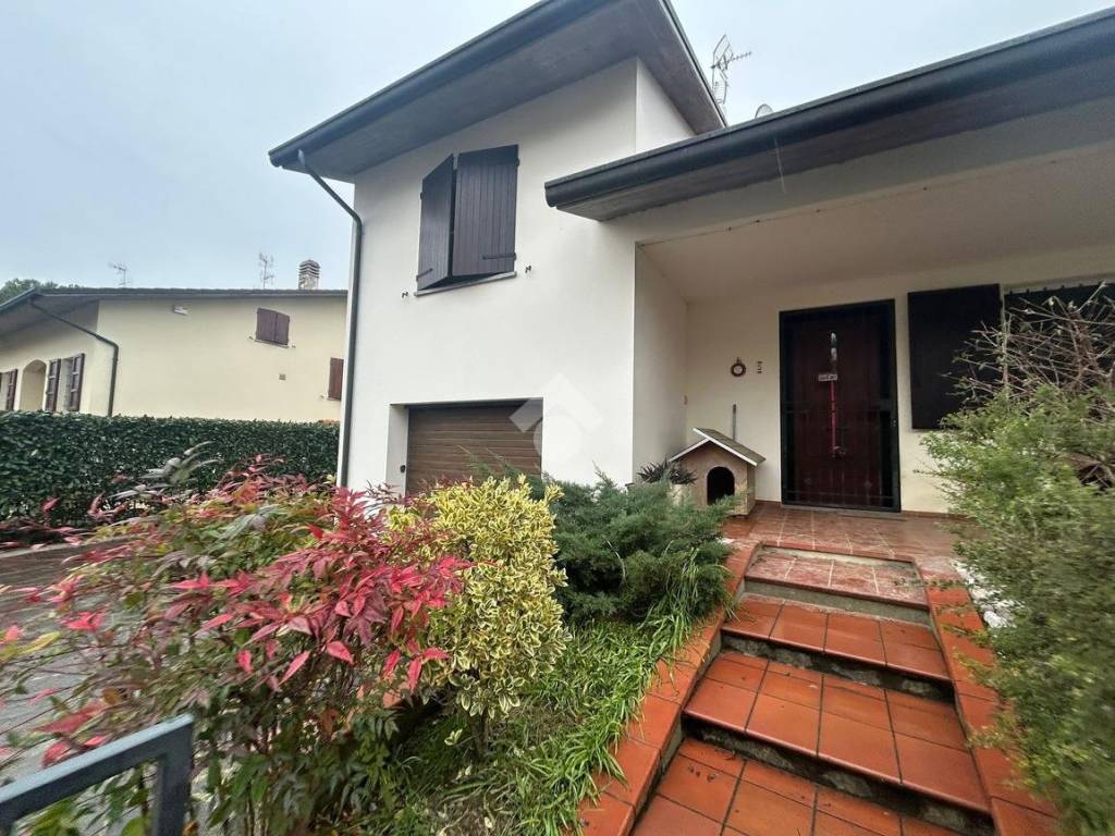 Villa a Ravenna in Via Emilio Alessandrini, 5 - Foto 2