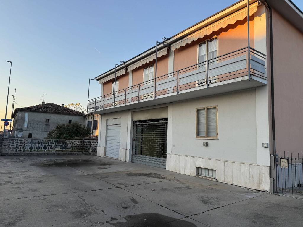 Immobile a Cadeo in Via Emilia, 26 - Foto 2