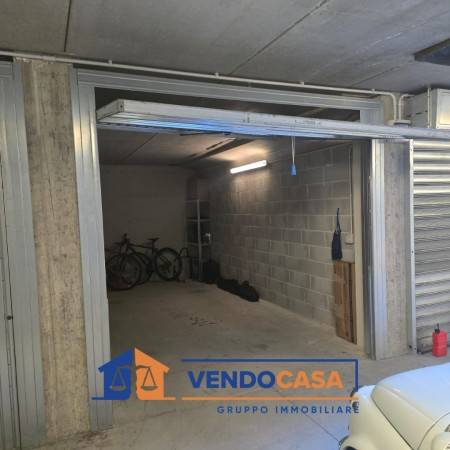 Box / garage a Bra in Via Umberto I - Foto 3