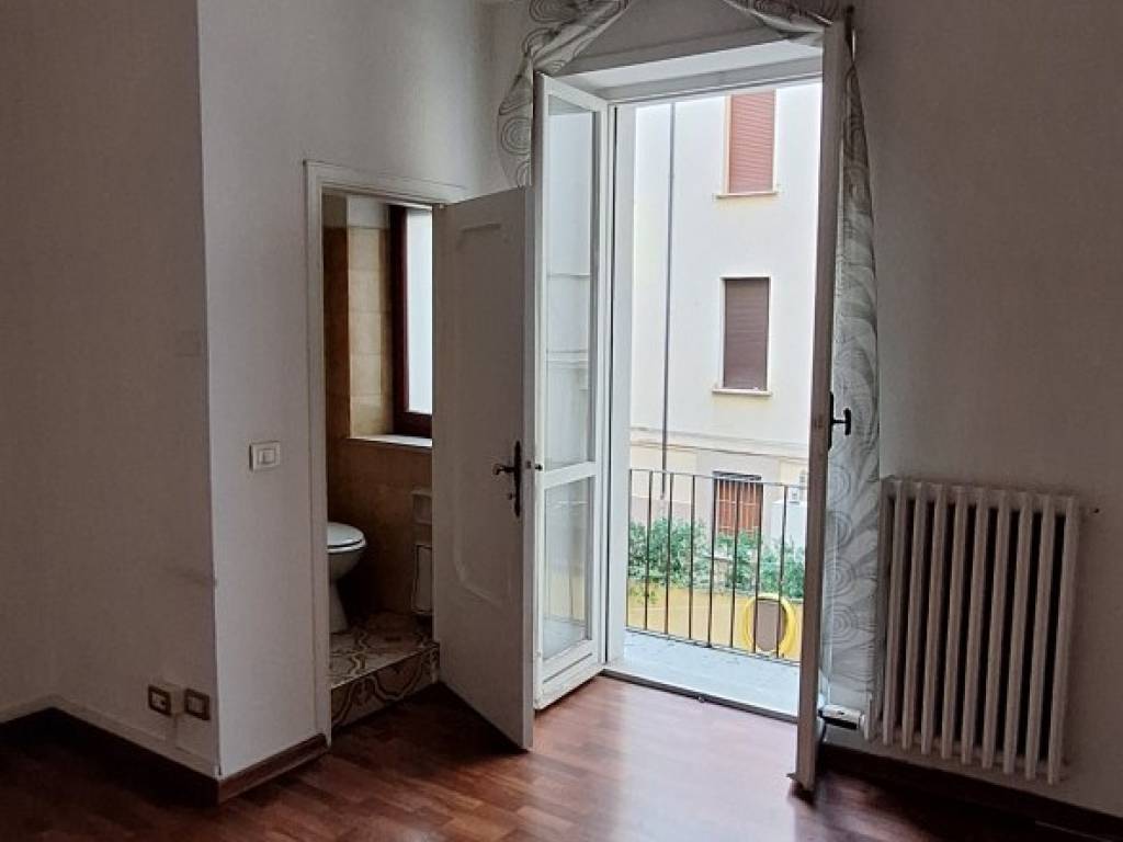 Immobile a Ancona in corso Amendola - Foto 2