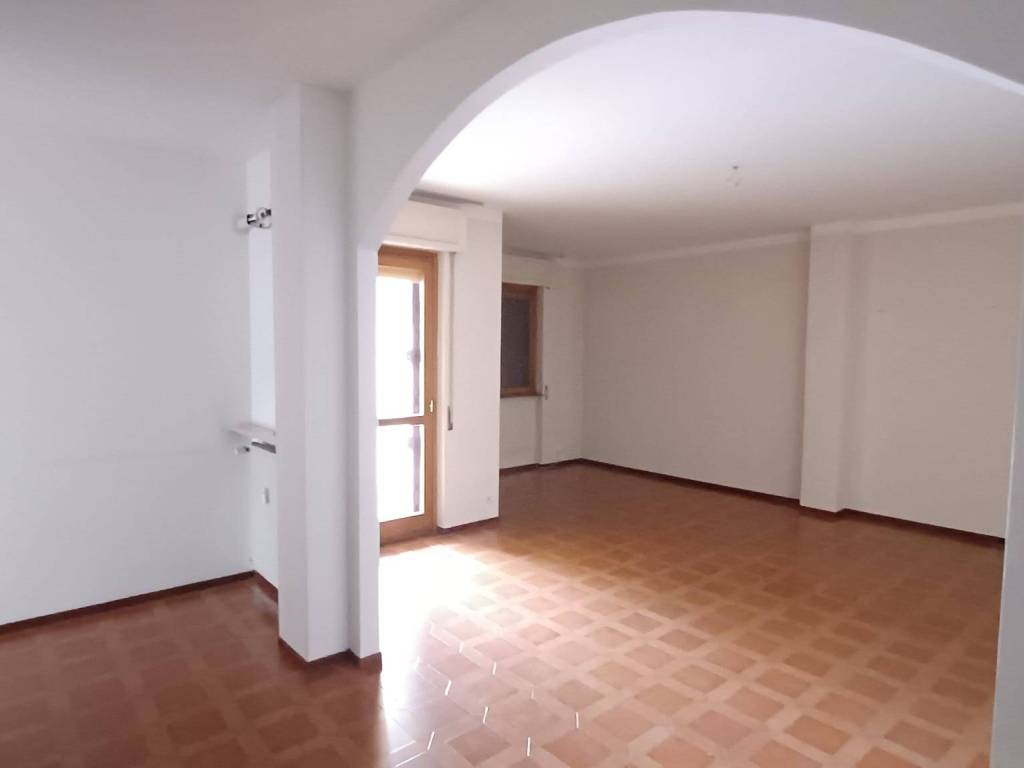 Appartamento a Novara in Via Generale Gustavo Fara, 54 - Foto 3