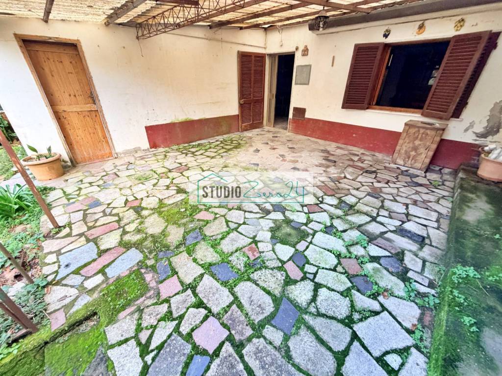 Casa indipendente a Pietrasanta in Via Capriglia - Foto 2