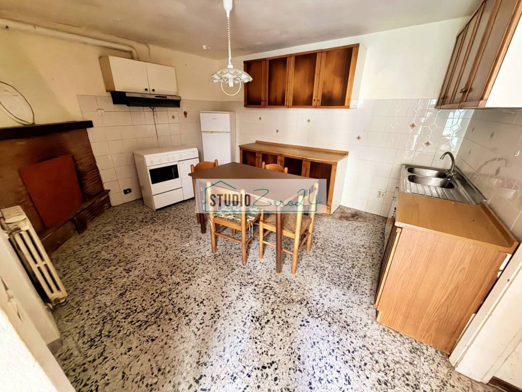Casa indipendente a Pietrasanta in Via Capriglia - Foto 5