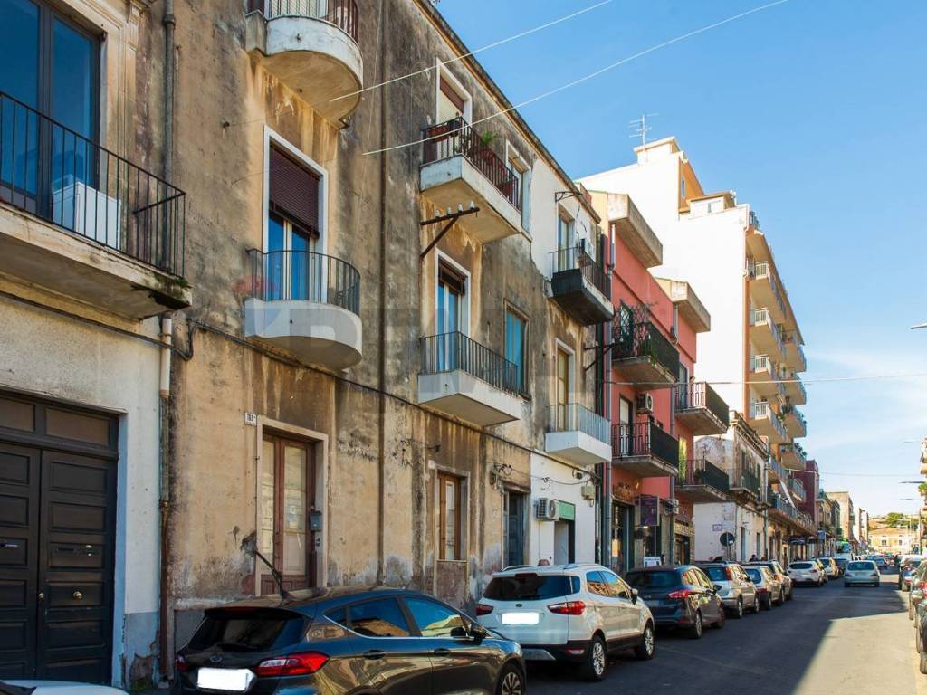 Appartamento a Catania in Via Duca Degli Abruzzi, 173 - Foto 2
