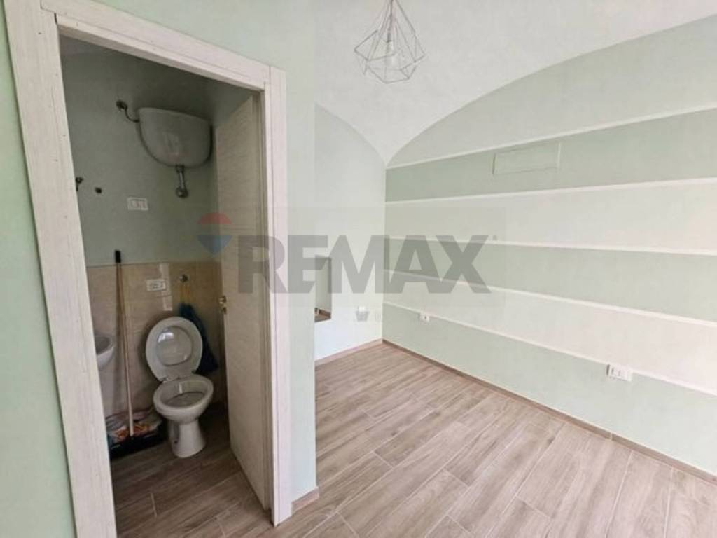 Immobile a Salerno in Piazza Matteo Luciani, 41 - Foto 5