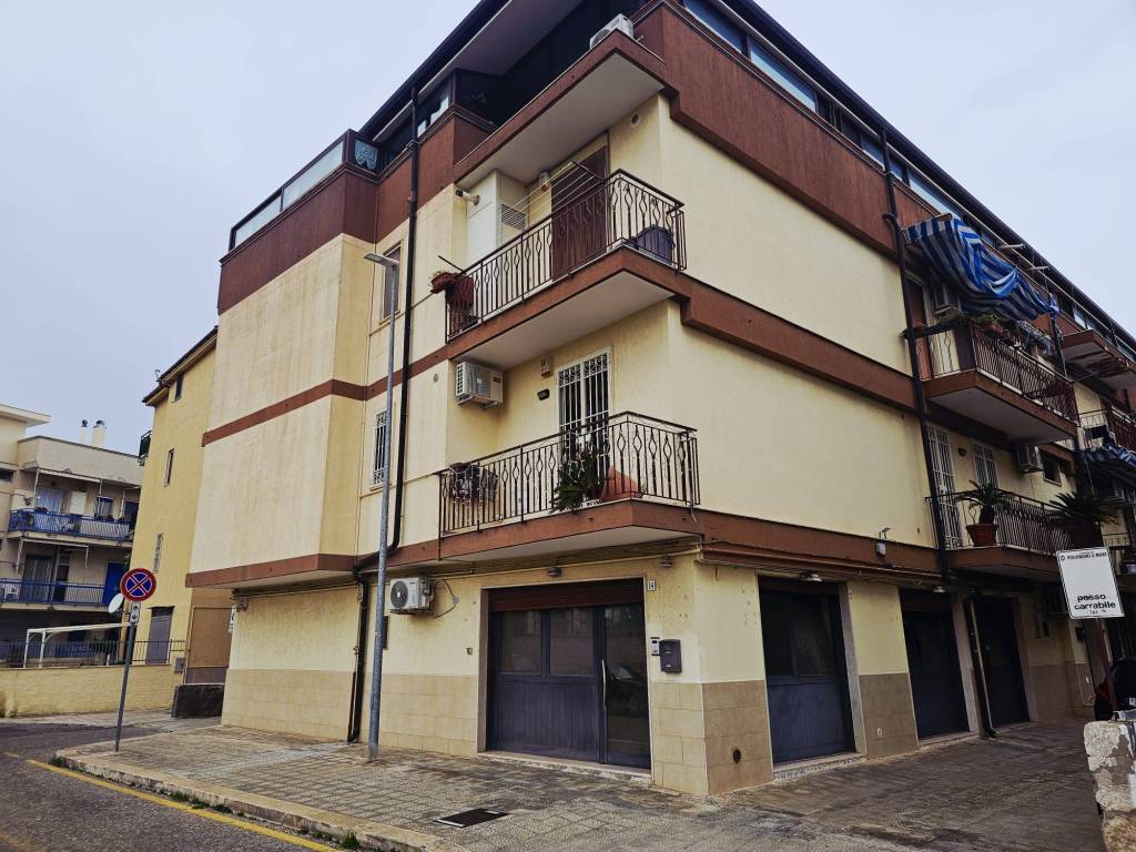 Appartamento a Polignano a mare in Via Caduti di Tutte le Guerre - Foto 2