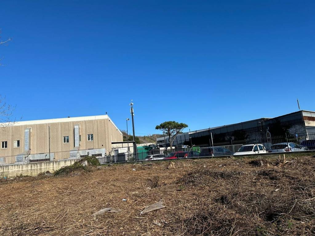 Terreno a Pozzuoli in Via Provinciale Pianura - Foto 2