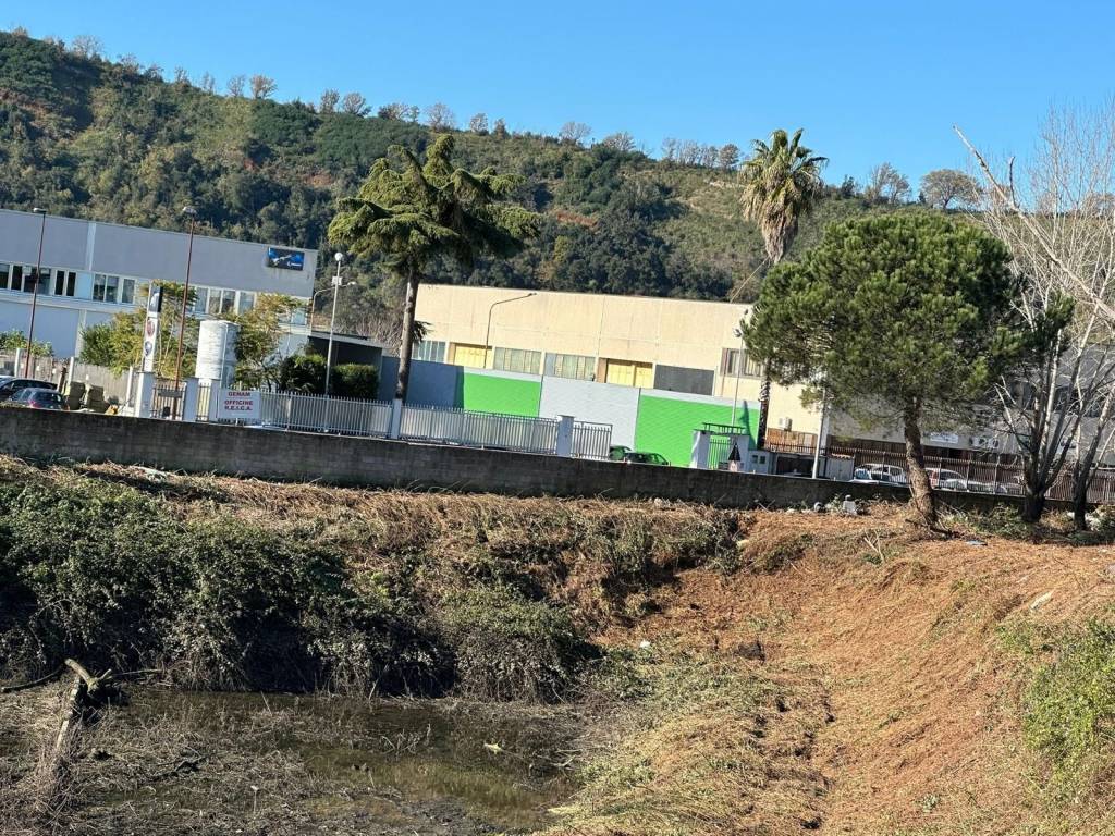 Terreno a Pozzuoli in Via Provinciale Pianura - Foto 3