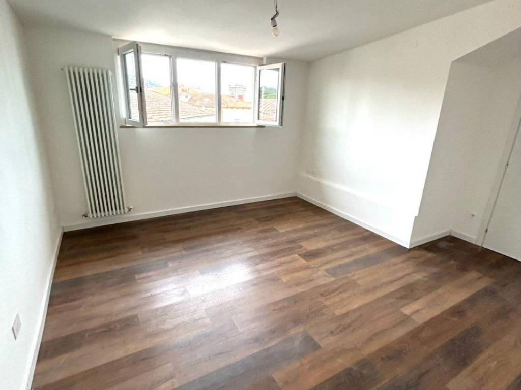 Appartamento a Pesaro in viale Napoli, 75 - Foto 5