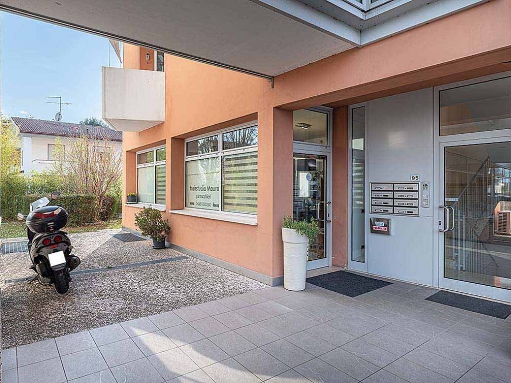 Immobile a Schio in VIA LARGO GIARETTE, 95 - Foto 2