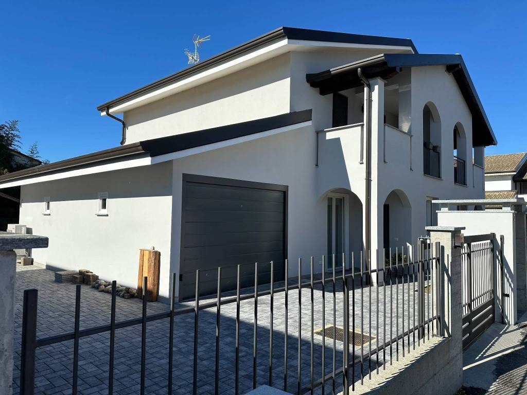 Villa a Borgolavezzaro in Via San Bernardo - Foto 4