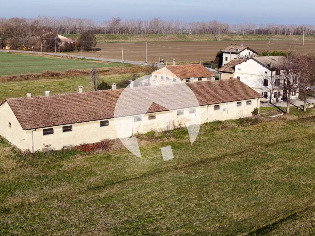 Rustico / casale a Cadelbosco di sopra in Via Bastiglia, 29 - Foto 3
