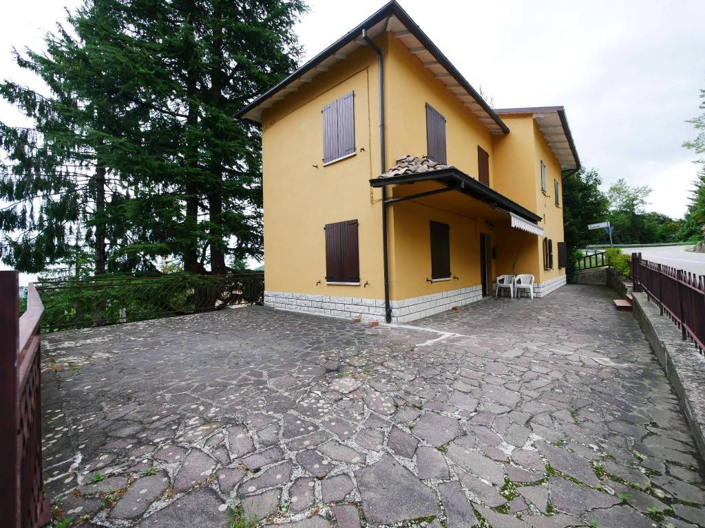 Villa a Serramazzoni in Via Giardini Nord - Foto 3