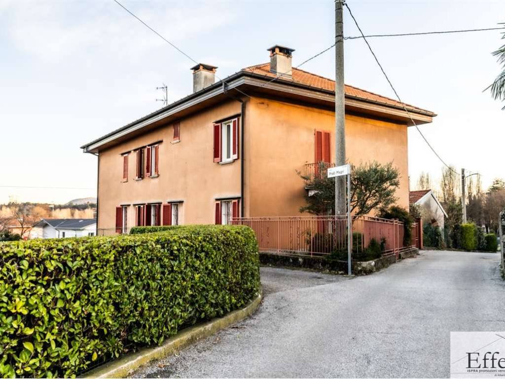 Villa a Ispra in Via Rozzolo, 173 - Foto 4