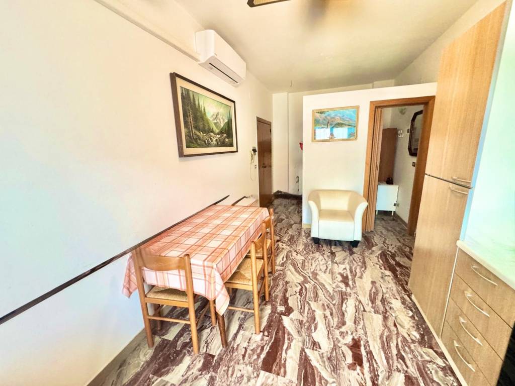 Appartamento a Alba adriatica in Via Metauro, 4 - Foto 5