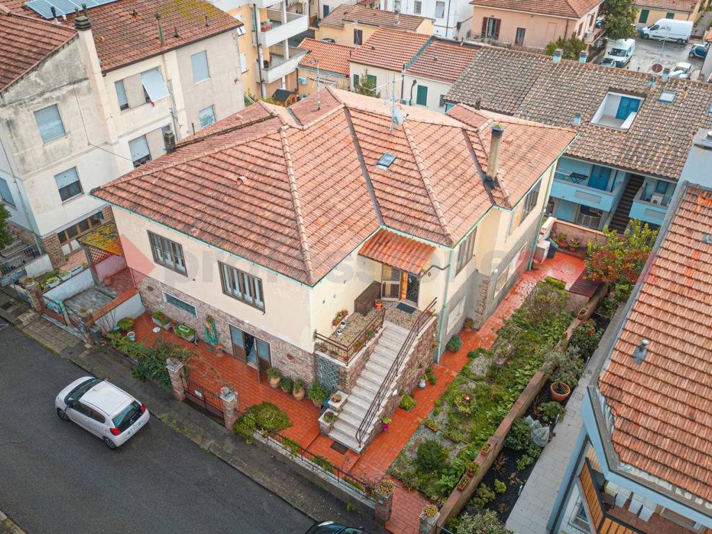 Appartamento a Cecina in Via Fittovecchio, 26 - Foto 2