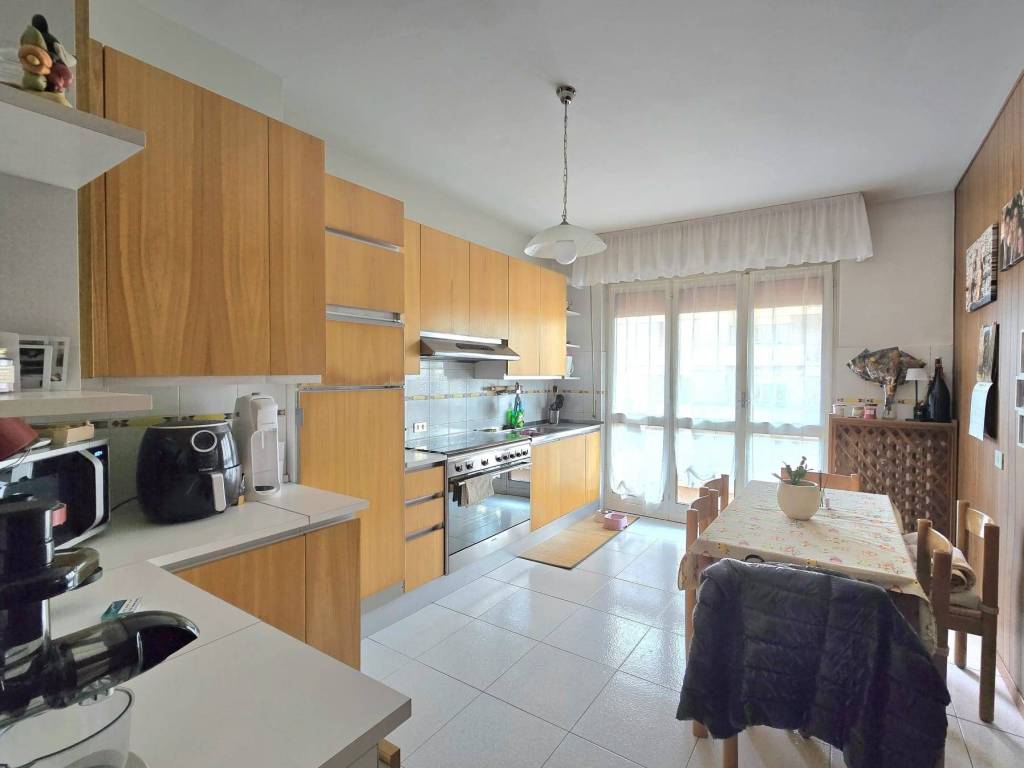 Appartamento a Verbania in Corso Benedetto Cairoli, 92 - Foto 3