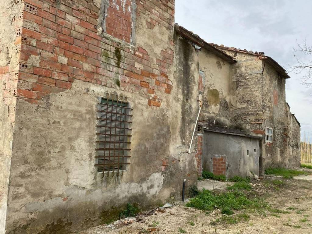 Rustico / casale a Montemurlo in Via Raffaele Scarpettini - Foto 2