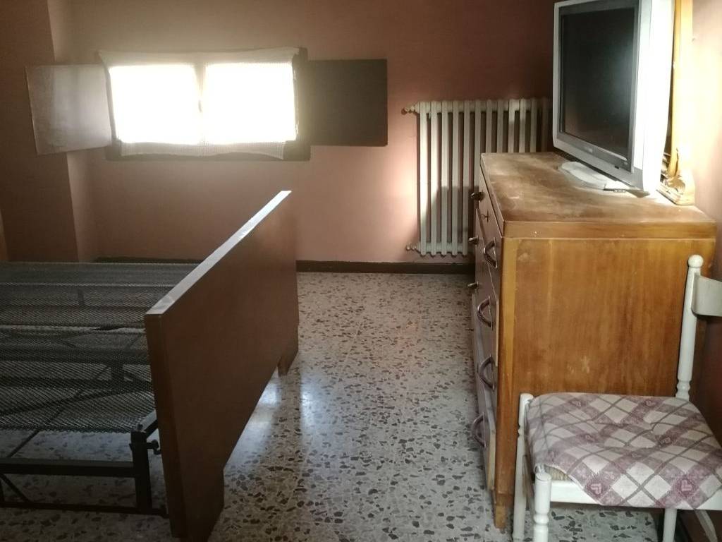 Casa indipendente a Vezzano sul crostolo in Via John Fitzgerald Kennedy - Foto 5