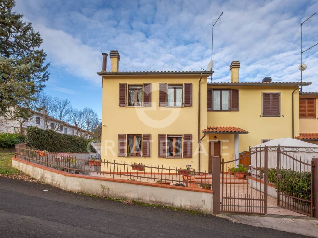 Villa a Fabro in Via Ospedaletto - Foto 2