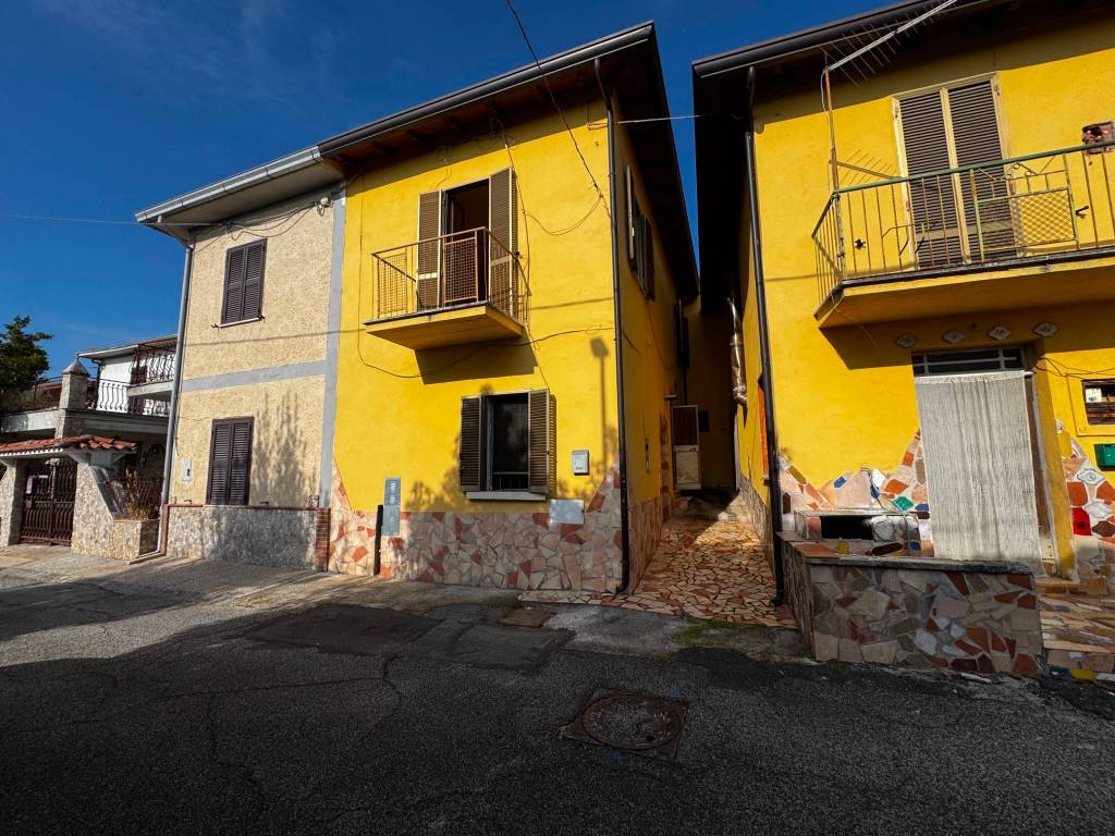 Casa indipendente a Alatri in Via Montereo - Foto 2