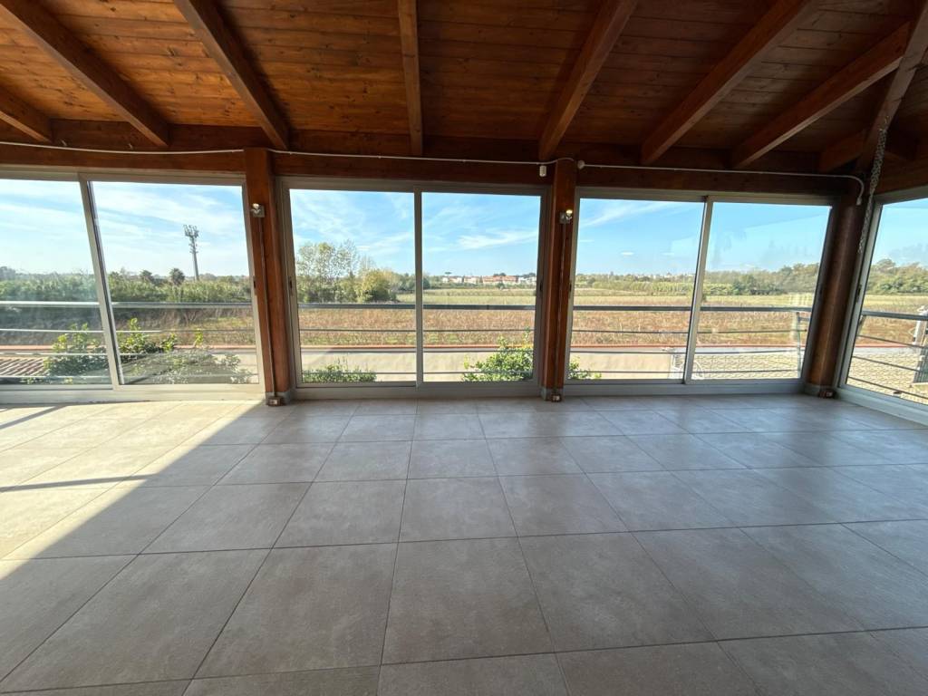 Villa a Giugliano in campania in Via Staffetta, 201 - Foto 2
