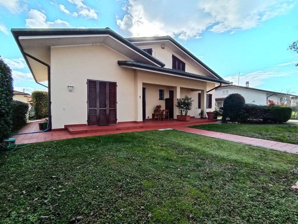 Villa a Pietrasanta in Via Serraglio, 3 - Foto 3