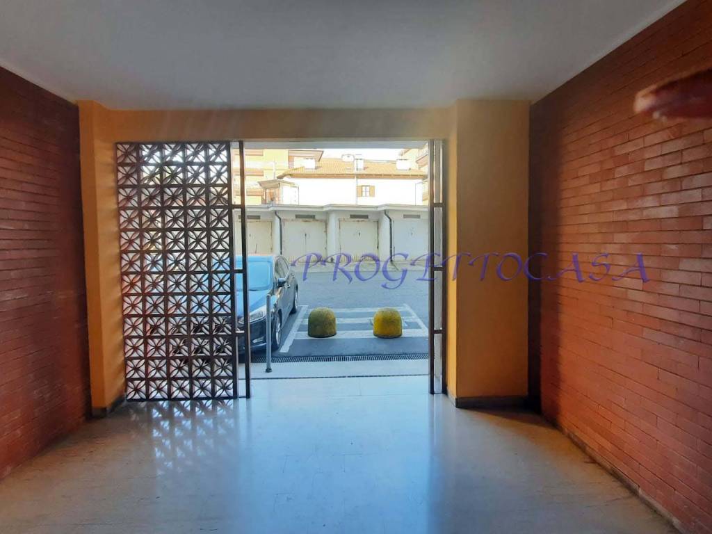 Appartamento a Cuorgnè in Via Michelangelo, 5 - Foto 2