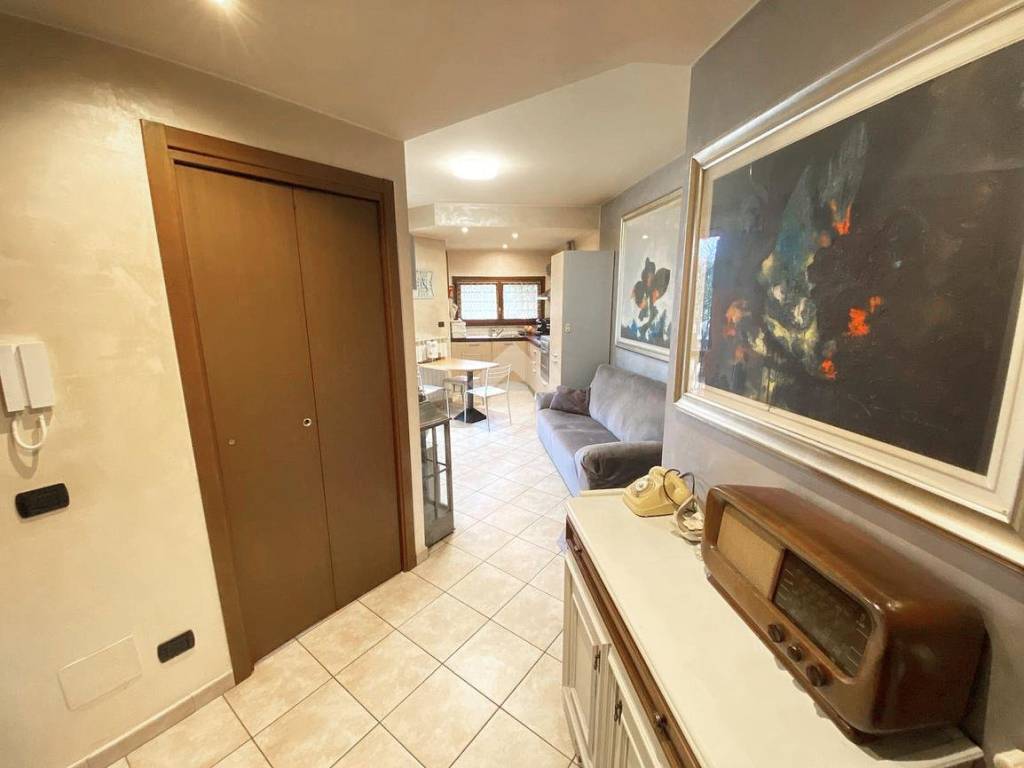 Appartamento a Samarate in Via Pascoli, 73 - Foto 5