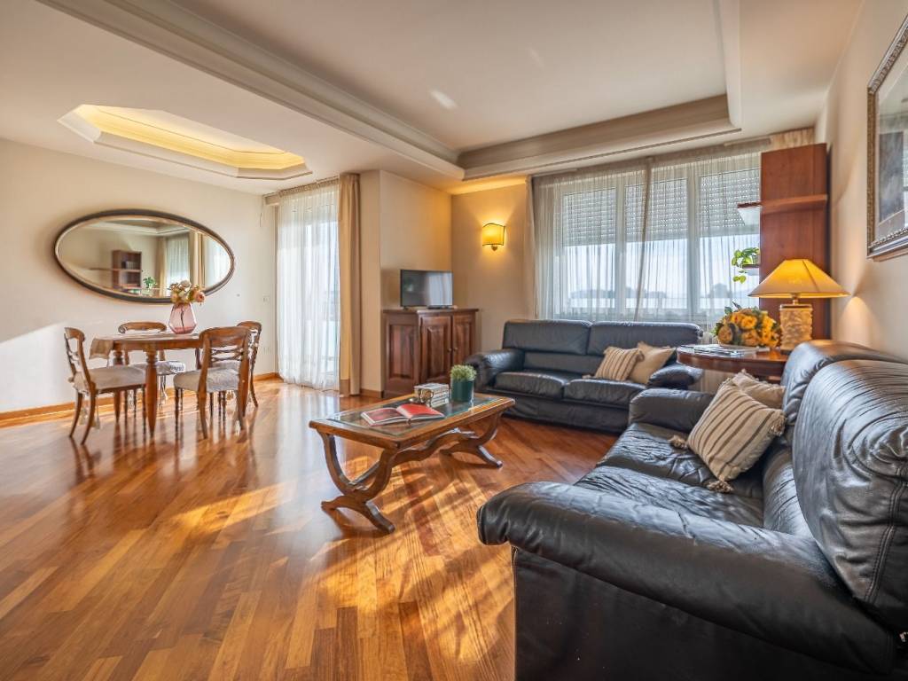 Appartamento a Cattolica in Via Bruno Buozzi, 5 - Foto 3