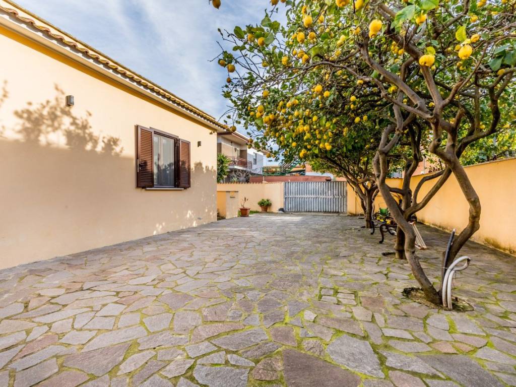 Villa a Fiumicino in Via delle Tartarughe 17 - Foto 5