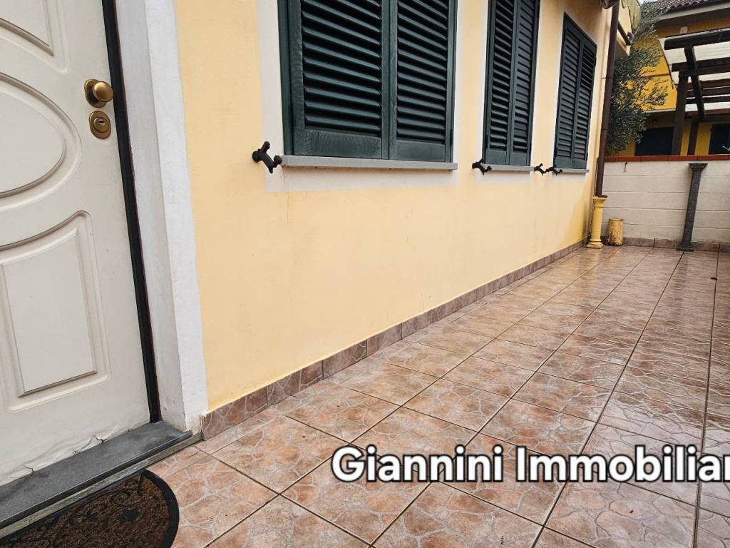 Appartamento a Lucca in Via Carlo Gianni - Foto 3